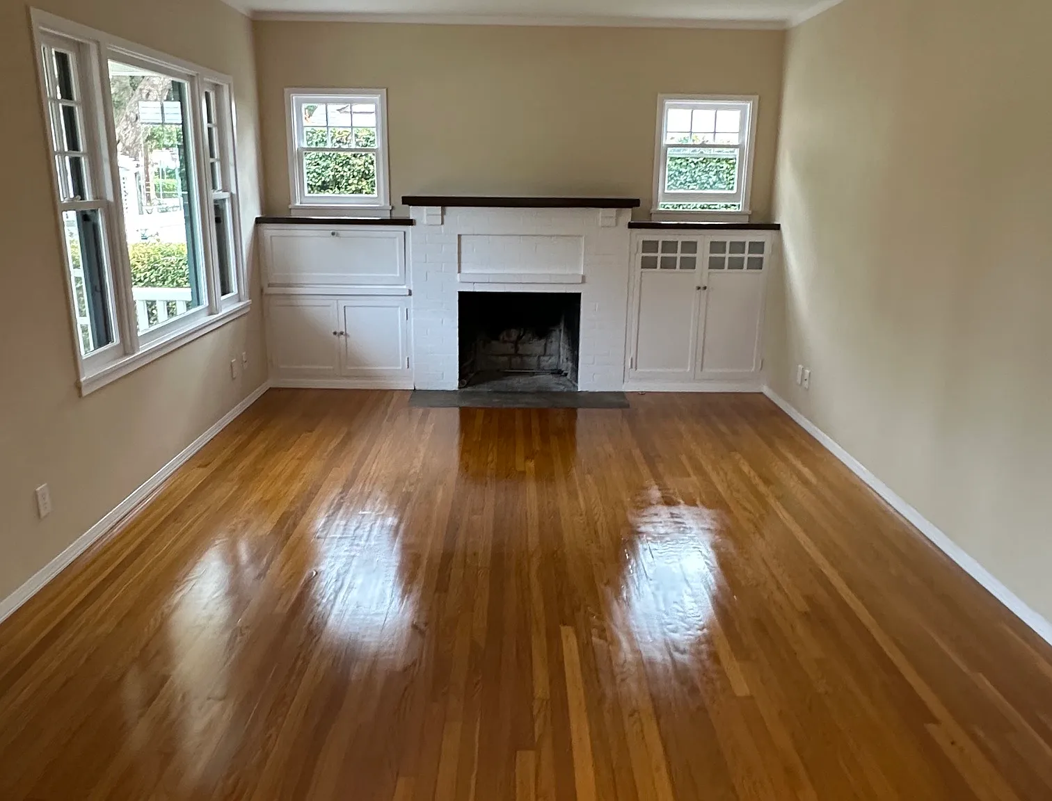 3 bed, 1200 sqft, $5,600 — Photo 2