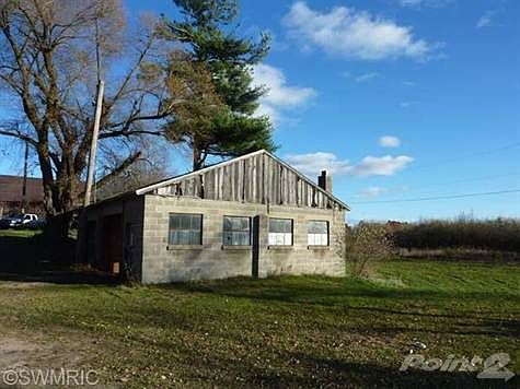 5th image of 17048 Bass Lake Ave