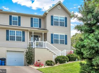 1021 Lily Ln, Temple, PA 19560