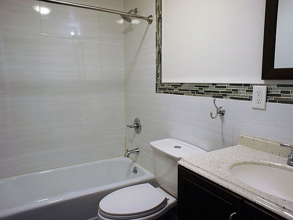 4th image of 1019 Southern Blvd APT 3