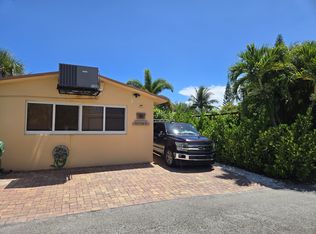19 SE 7th St #2, Dania, FL 33004
