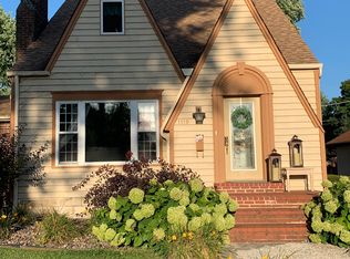 1110 Oregon St, Joliet, IL 60435