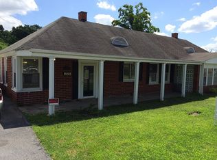 248 Cherokee Village Dr, Kingsport, TN 37660