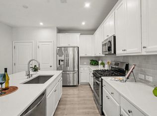 200 Rose Hill Dr, Holly Springs, NC 27540