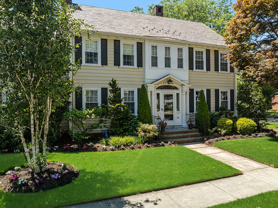 1st image of 176 Cole Ave