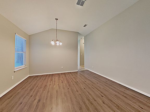 5th image of 2049 Falls Creek Dr