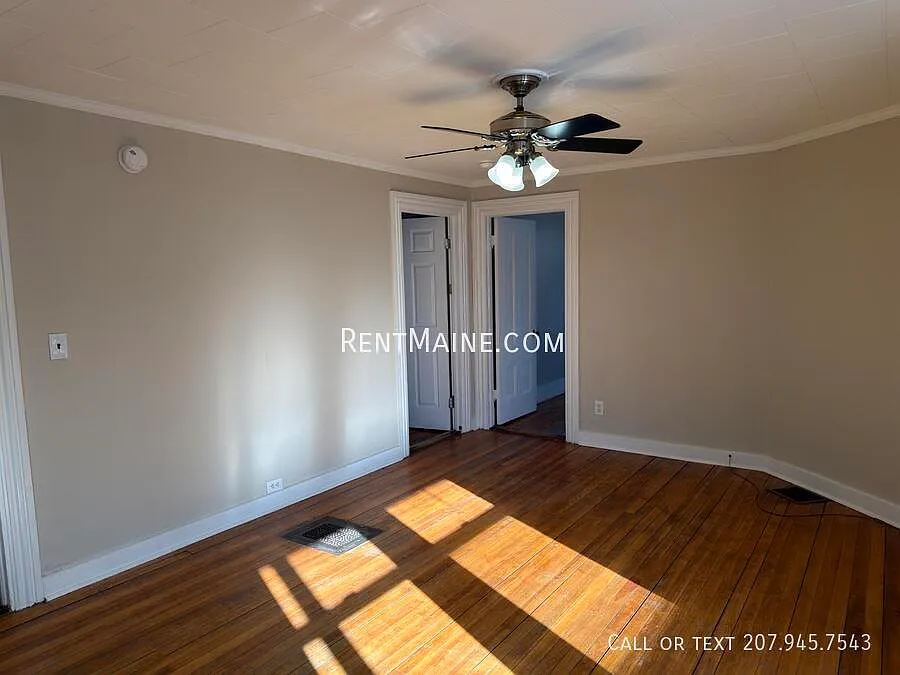 2 bed, $1,600 — Photo 4
