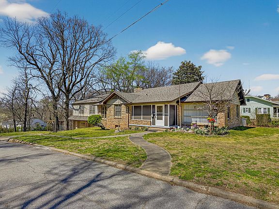 2nd image of 600 Walnut Drive