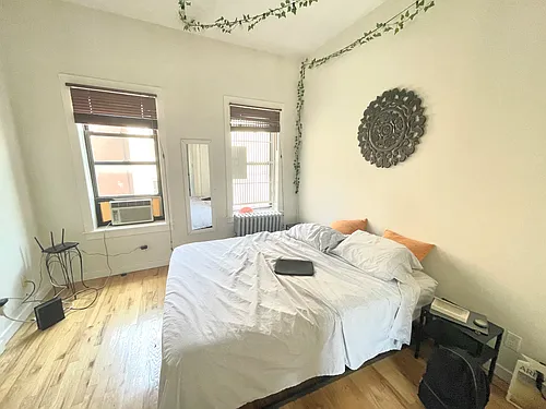 80 Thompson St #18 Photo 1