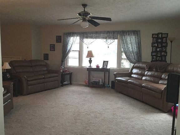 4th image of 217 Walnut Hill Dr