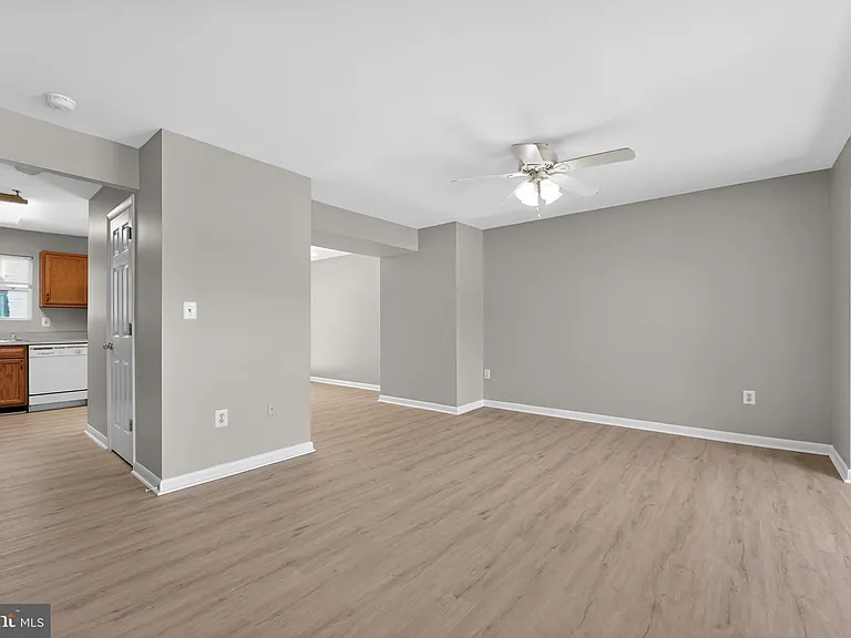 4630 Warren Tree Way — Photo 3