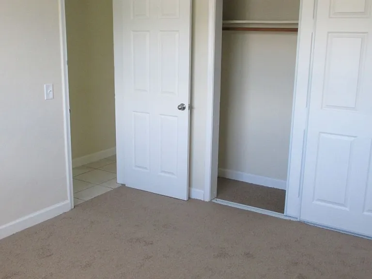 Royal Palm Apartments of Hollywood — Photo 5