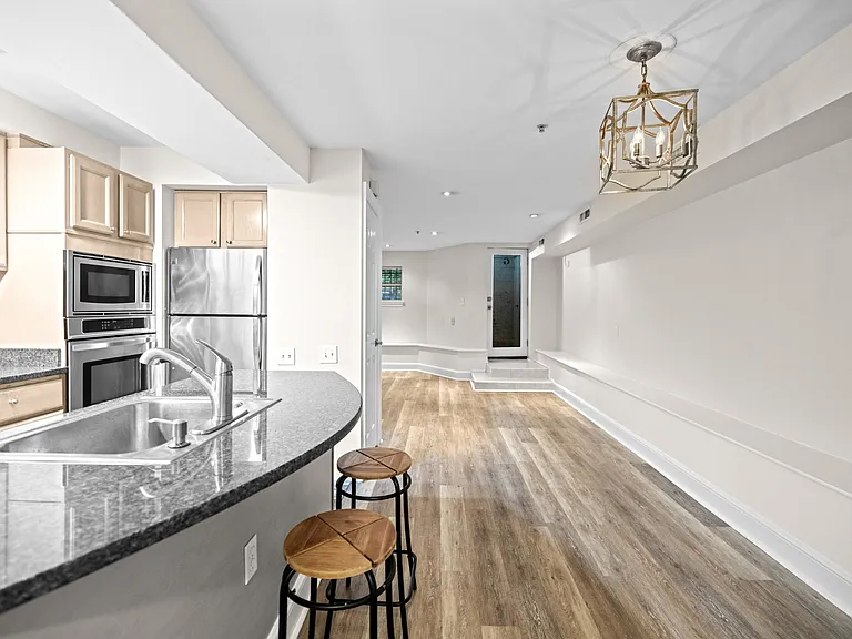 1759 T St NW #G — Photo 1