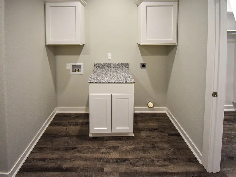 340 N Otoe St — Photo 18