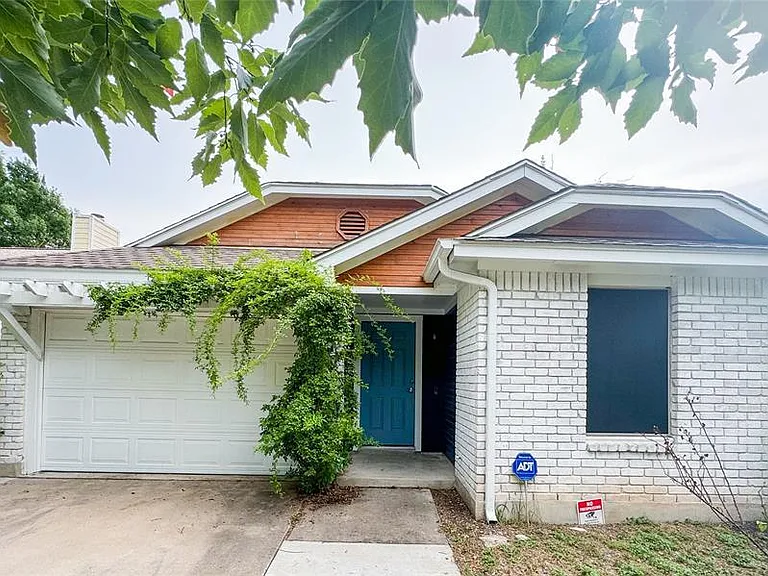 12315 Limerick Ave — Photo 16