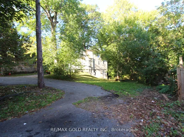 961 Lakeshore Rd W, Mississauga, ON L5H 1H8