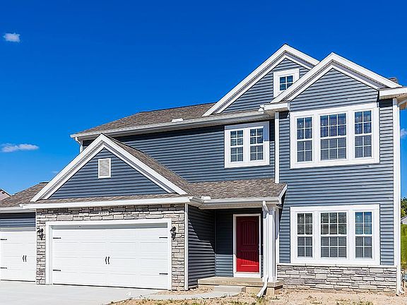 2nd image of 58141 Dragonfly Ct