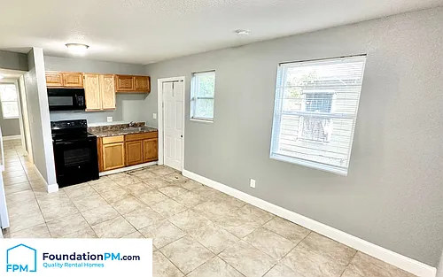 1165 Krayer St #4 Photo 1