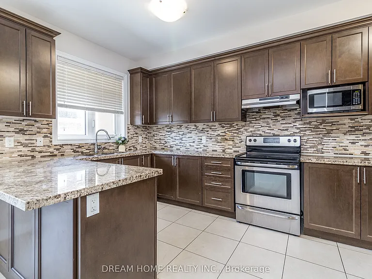 3070 Eberly Woods Dr — Photo 6