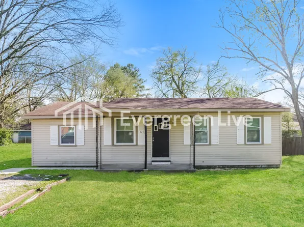 945 Cedar St SW, Decatur, AL 35601