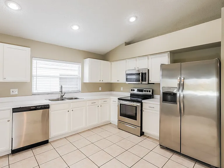 10461 Hallmark Blvd — Photo 8