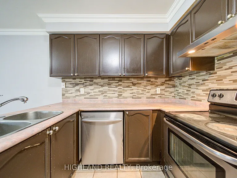 5327 Landsborough Ave #UPPER LEVEL — Photo 12
