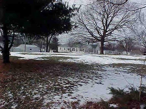 2nd image of 411 S Locust St