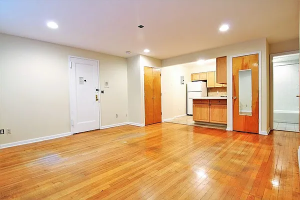 Rented by JK Dansar Corp | media 6