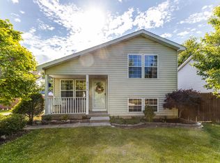2416 N Elmwood Ave, Waukegan, IL