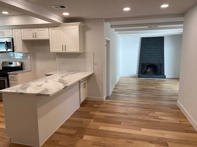 8587 La Riviera Dr — Photo 9