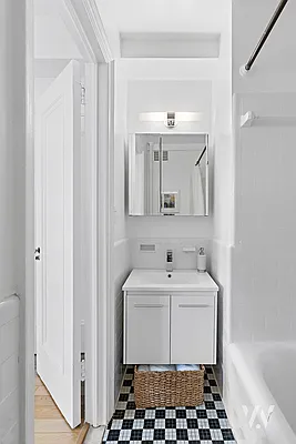 Sold by Wohlfarth & Associates Inc | media 14