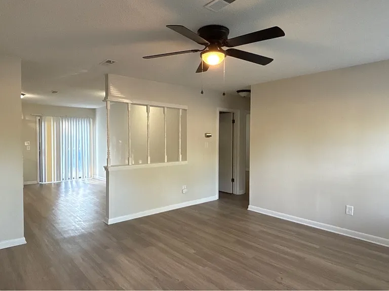 1309 Ireland Dr — Photo 3
