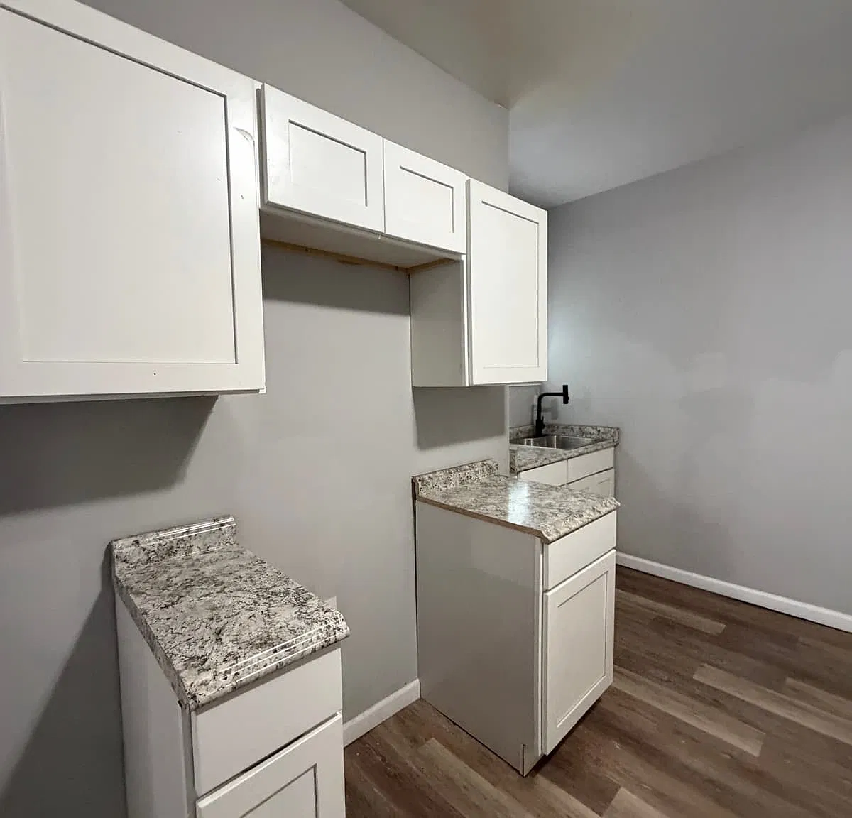 2 bed, $2,050 — Photo 1
