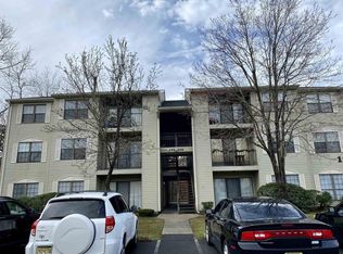 204 Colonial Ct #204, Galloway, NJ 08205