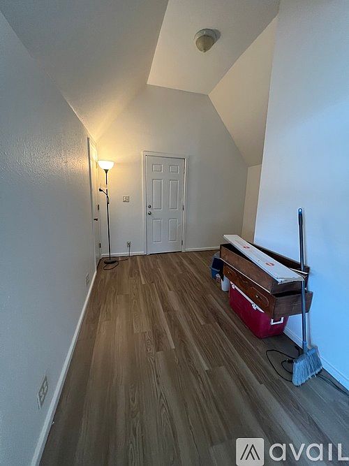 1st image of 808 E Chambers St #4