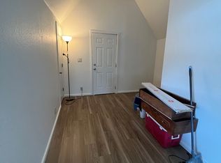 808 E Chambers St #4, Milwaukee, WI 53212