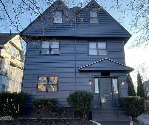 146 Cottage St Photo 1