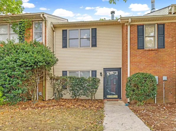 1204 Hillsboro Ln, Helena, AL 35080