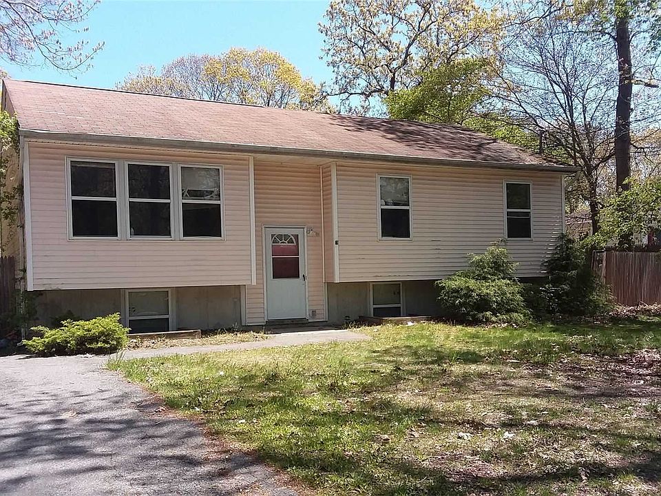 105 W Yaphank Road, Coram, NY 11727 Zillow