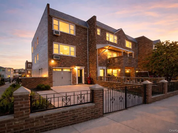 536 Throgs Neck Expressway, Bronx, NY 10465