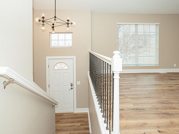 Split entryway view