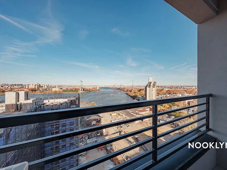 26-25 4th St #1006 — Photo 7