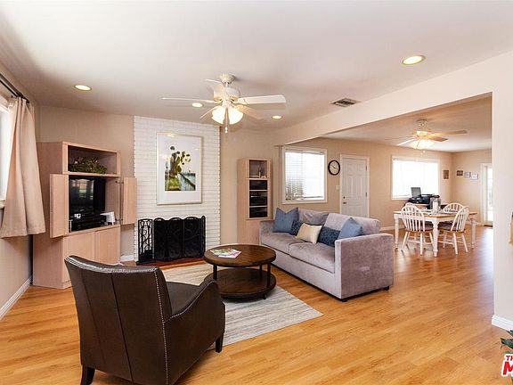4th image of 7915 Cozycroft Ave