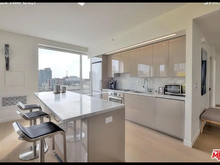 1050 S Grand Ave #810 — Photo 5