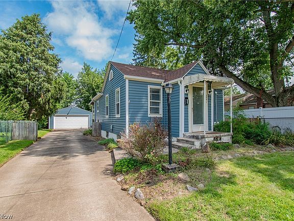 5th image of 2841 Shelburn Ave