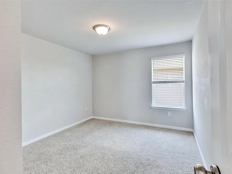 13923 Macquarie Dr — Photo 18