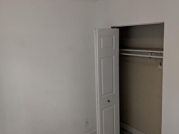 3rd image of 110 E 14th St