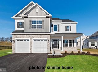210 Red Maple Dr, Etters, PA 17319