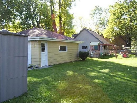 5th image of 1103 W Winnebago St