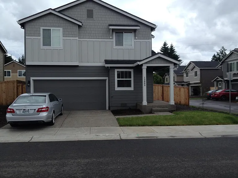 13009 NE 115th St — Photo 1